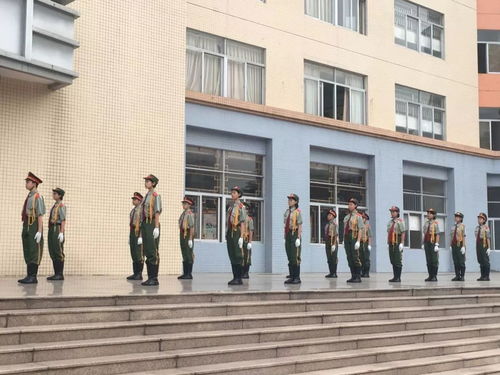 一腔热枕，演绎不一样的青春——2018年厚街湖景中学国旗班与学生会换届仪式纪实