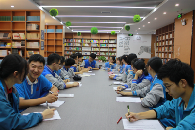 注入新鲜血液 加强自我管理——101中学学生会招新活动顺利举行